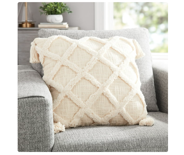 Better Homes & Gardens Tufted Trellis Decorative 20