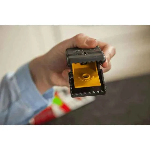 Tomcat Mouse Snap Traps, Contains 2 Traps, No-Touch Disposal, Easy to Set